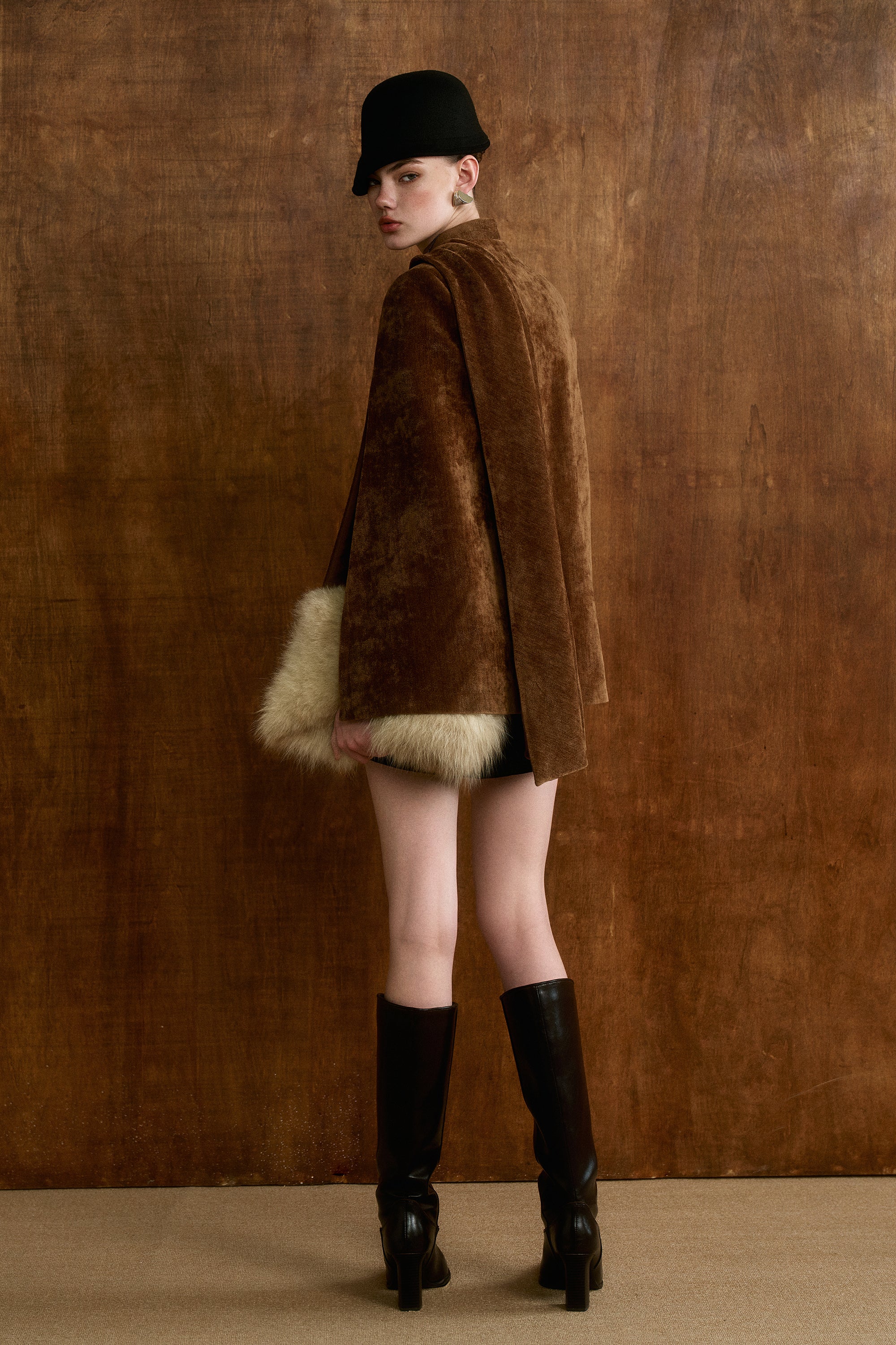 BRONTE Velvet Cape Coat - Image 4