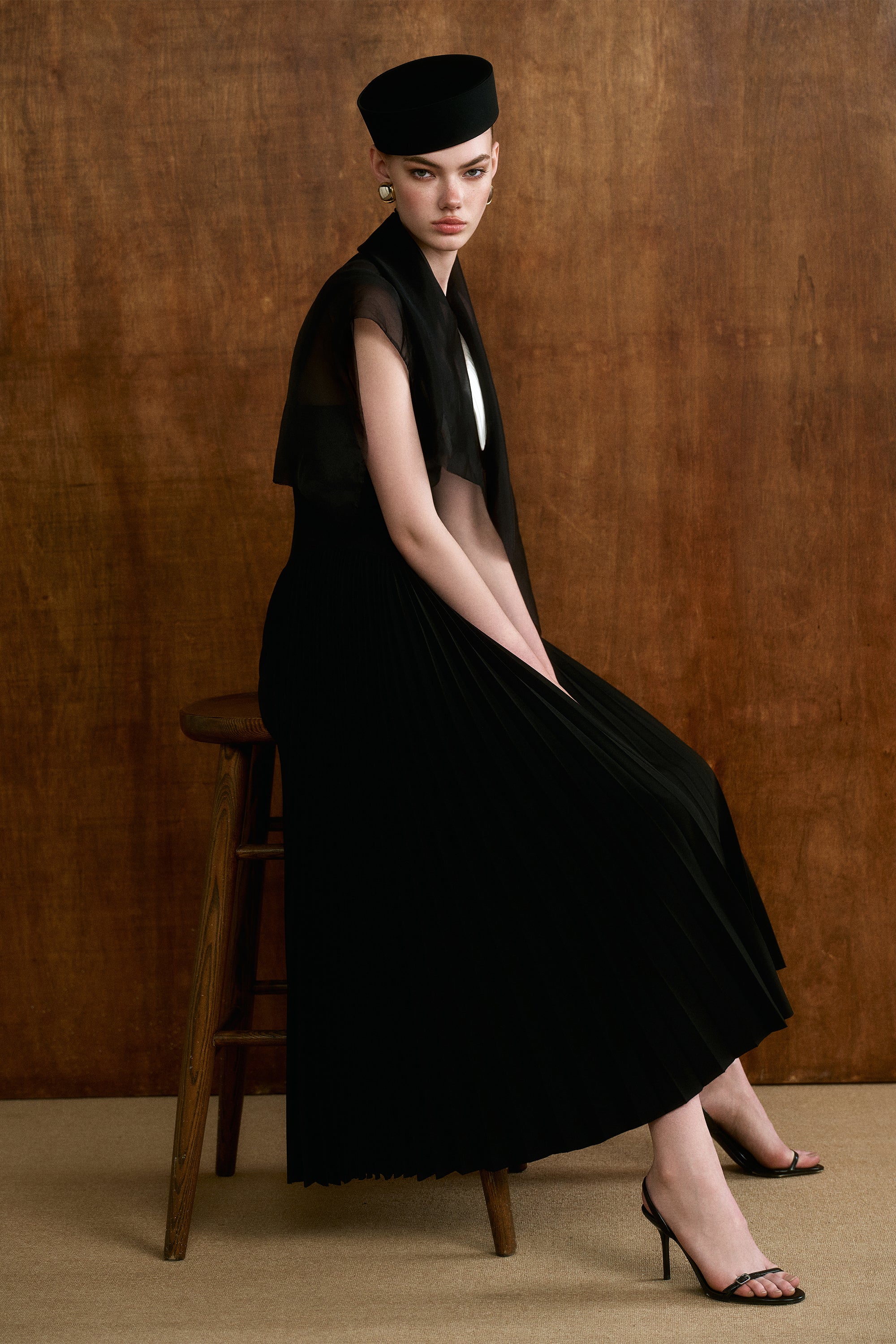 ISABEAU Heartneck Midi Dress - Image 5