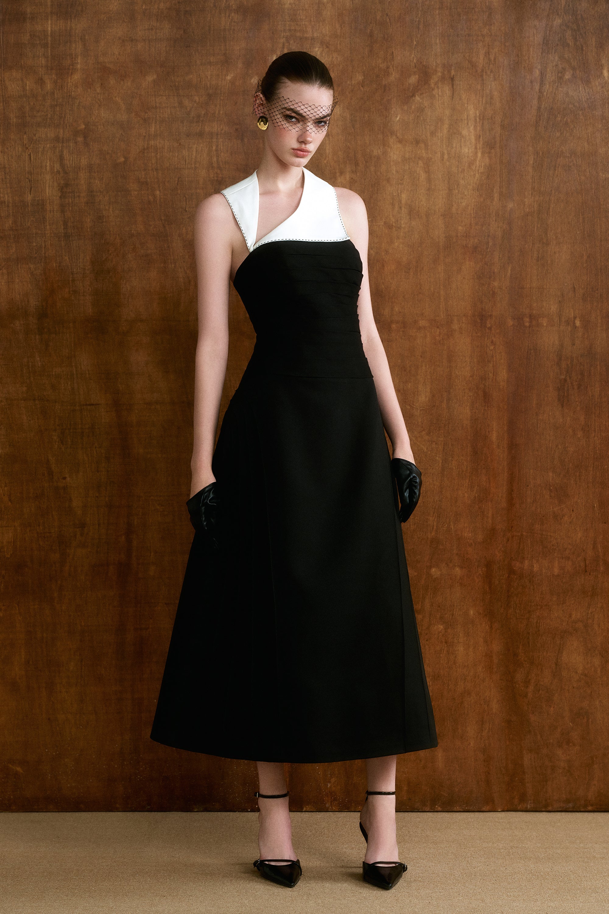 NOIREL Halterneck Midi Dress