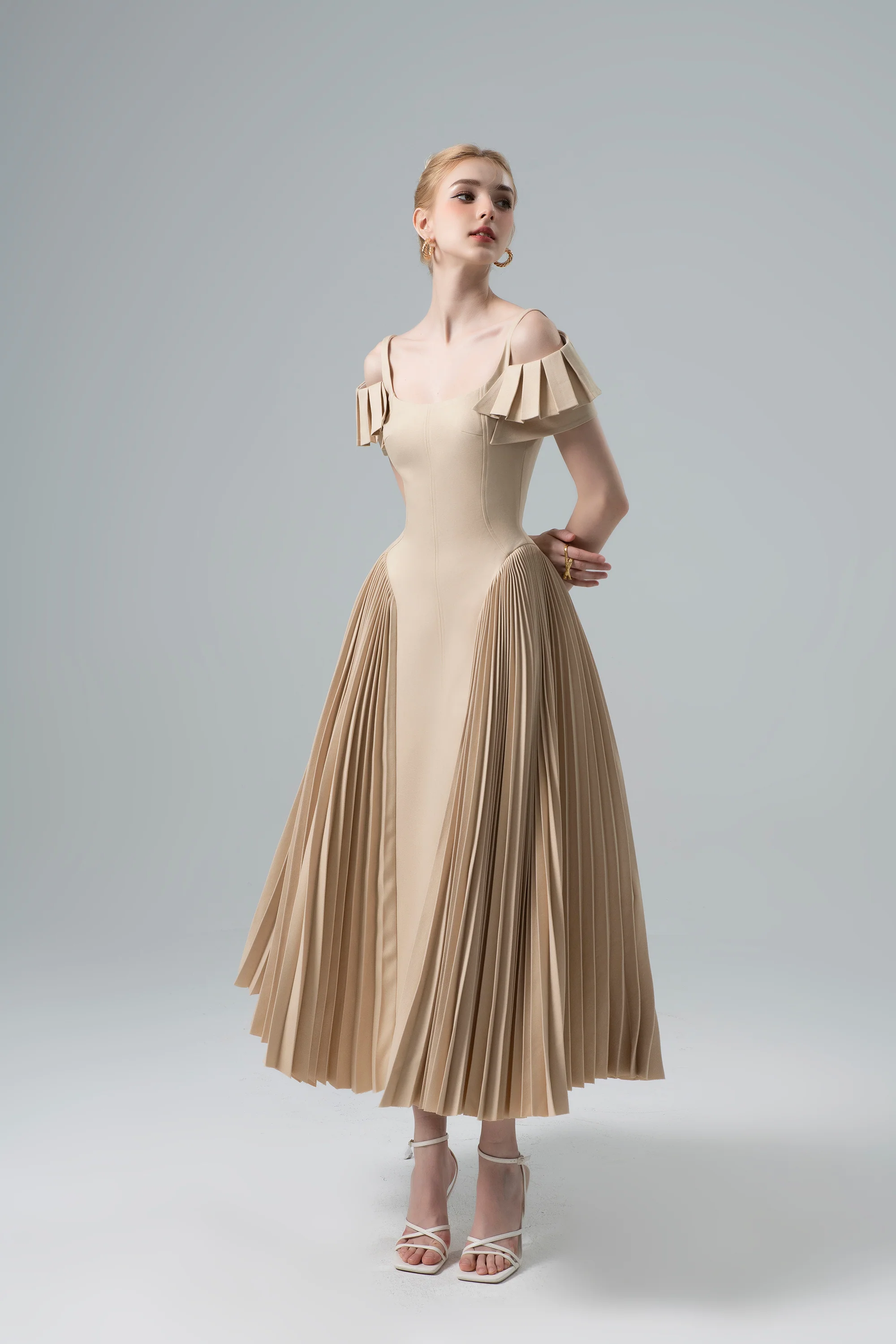 Sapphi Off-shoulder Midi Dress - Image 3