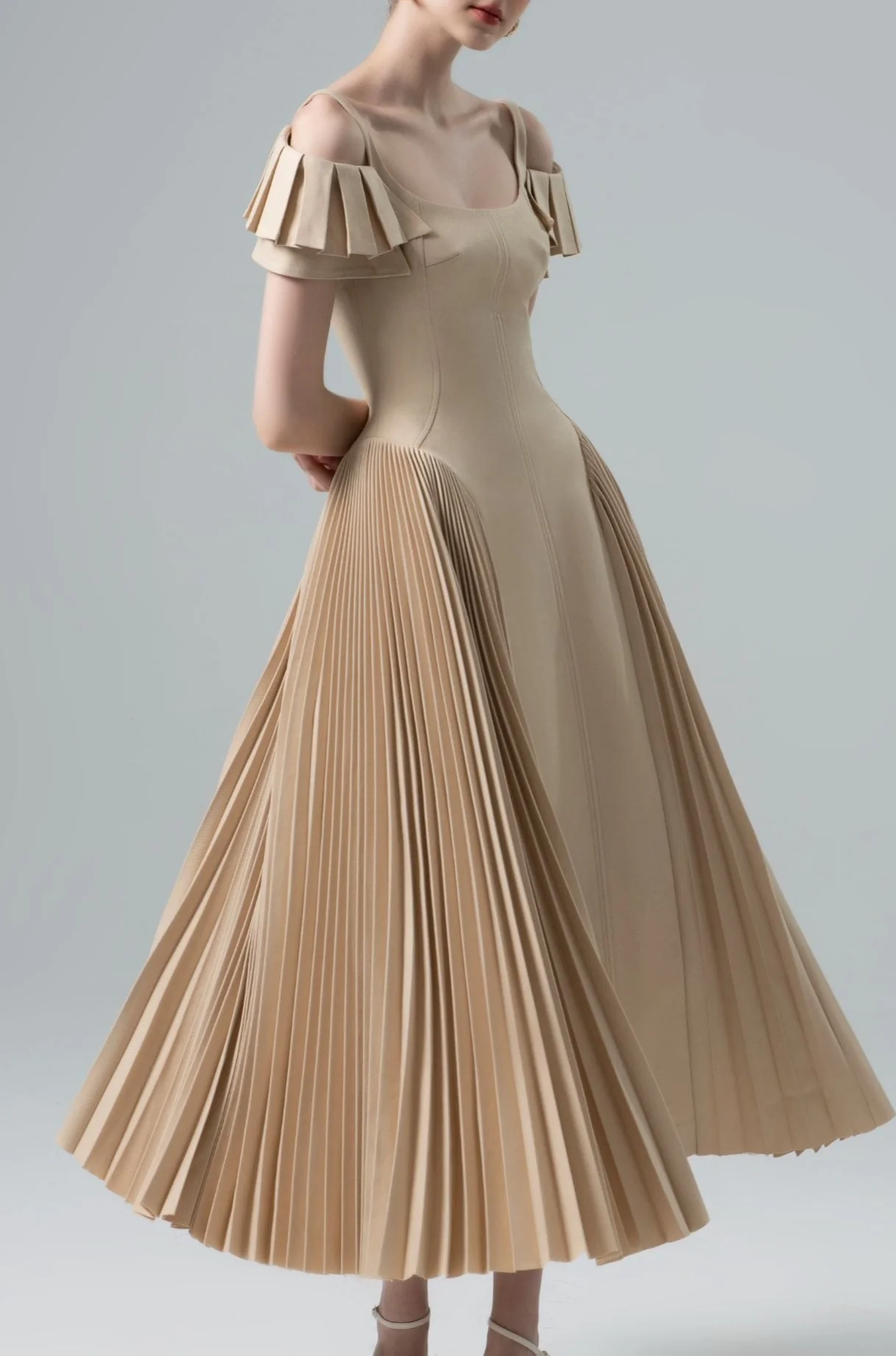 Sapphi Off-shoulder Midi Dress - Image 5